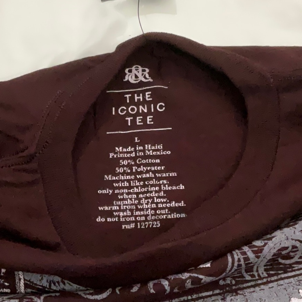 Rock & Republic Burgundy Crow Print Shirt - Picture 5 of 6